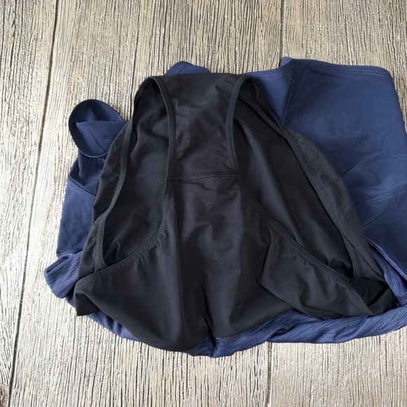 Outdoor Voices Hudson Lined Running Shorts Women XLarge  2.5” Inseam Navy Blue - Picture 5 of 10